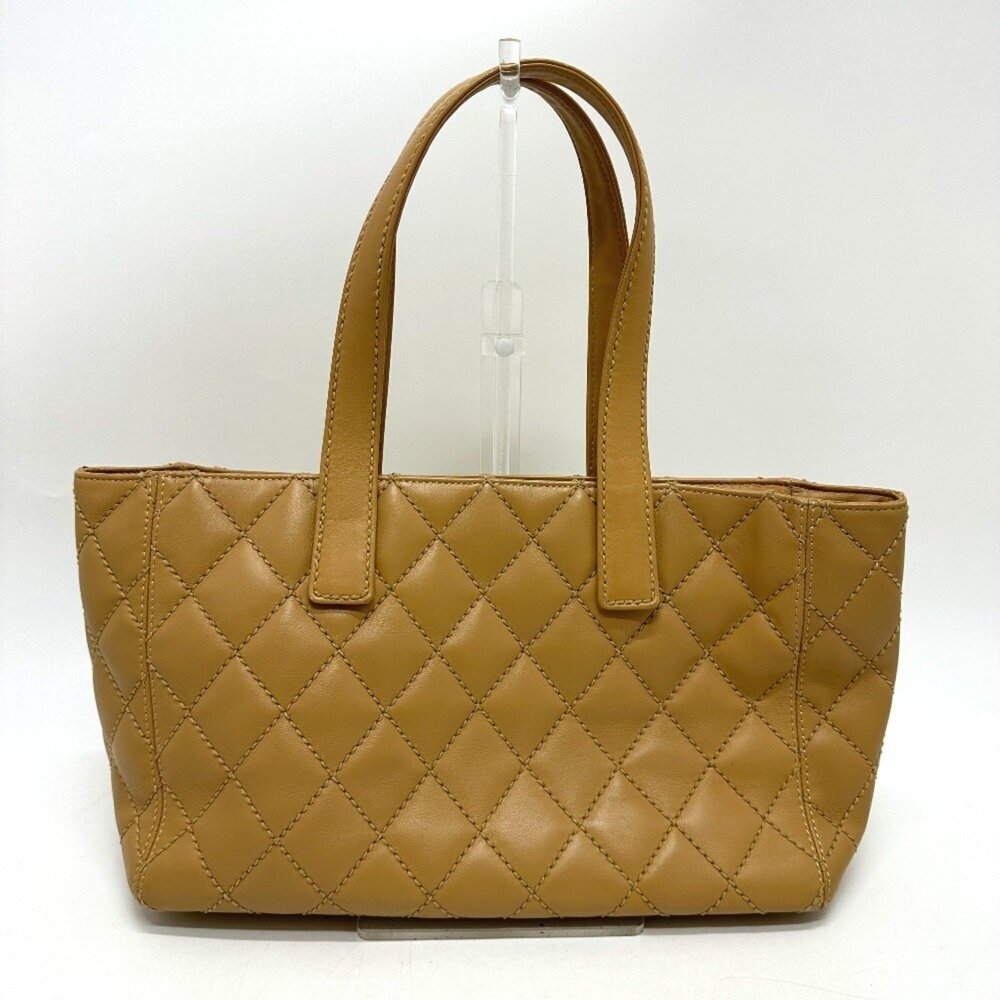 CHANEL Cream Tote Bag - Picture 2 of 15